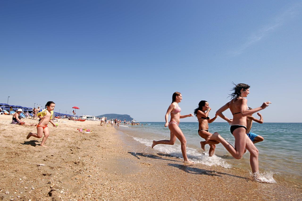 Villaggio Riva Musone Porto Recanati Ngoại thất bức ảnh