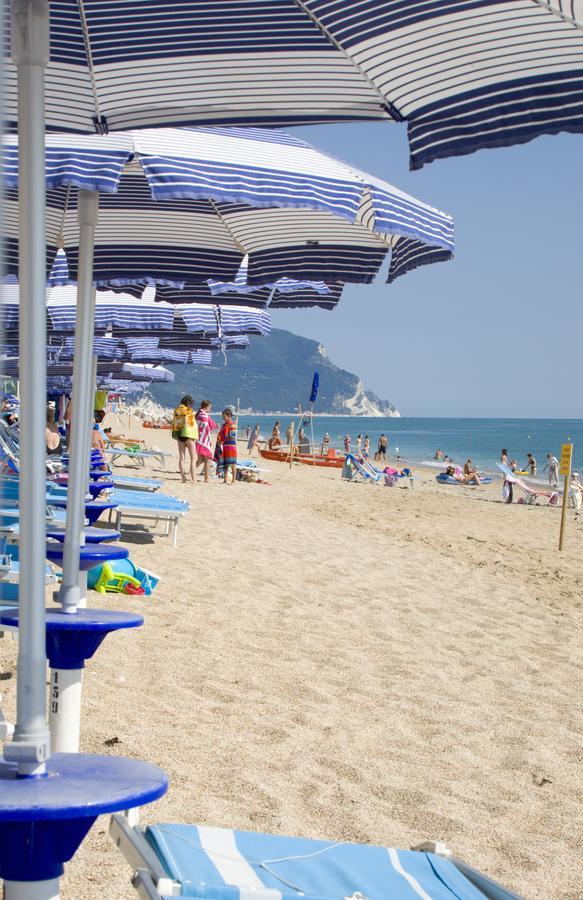 Villaggio Riva Musone Porto Recanati Ngoại thất bức ảnh