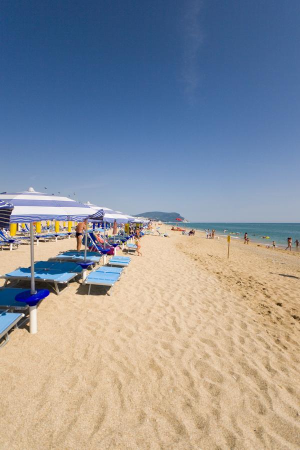 Villaggio Riva Musone Porto Recanati Ngoại thất bức ảnh